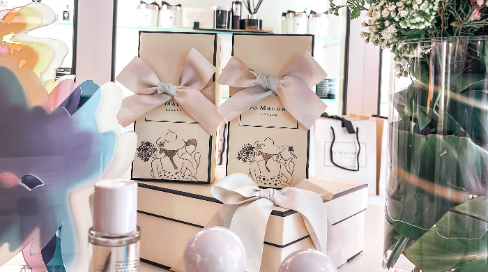 Sveiki! Esu vizualo dizainerė, padedanti verslams kurti aiškią ir estetišką komunikaciją – nuo vizualinės identiteto iki svetainių.
Dirbu su:
• logotipais ir brandbook’ais
• Shopify svetainėmis ir UX/UI dizainu
• SEO ir PPC reklama
Mano tikslas – suderinti estetiką su funkcionalumu ir realiais verslo rezultatais.