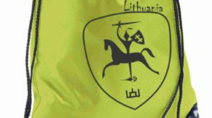 Esame šilkografijos spaudos gamintojai jos technologija gaminame spaudus ant įvairiausių drabužių, kepurių, maišelių ir t.t.
Pasiūlysime netik aukštos kokybės spauda su ryškiausiomis spalvomis, bet ir įvairiais efektais aukso, sidabro dažais, folija, puff ,3D efektais.
Taipogi pasiūlysime įvairių kokybiškų drabužių geromis kainomis